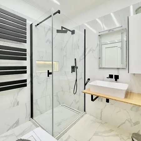 Blaha Haven Center Modern Appartement